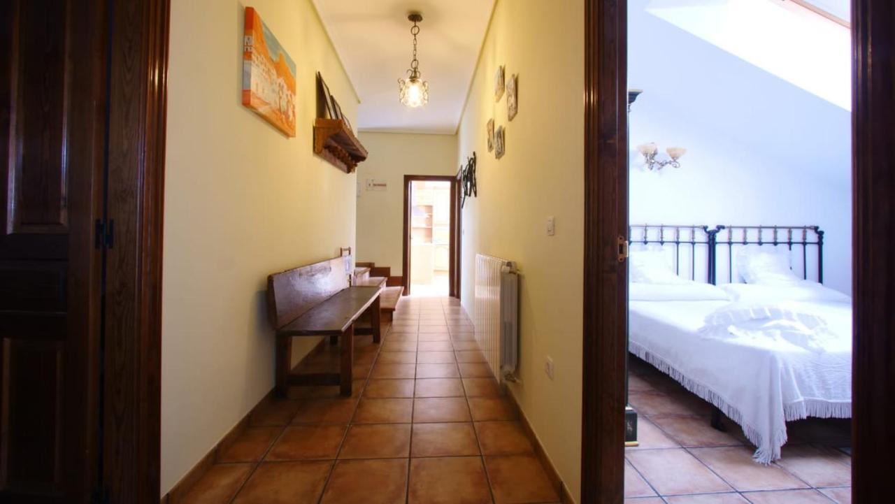 Casa Rural Plaza Vieja Saldana Bagian luar foto