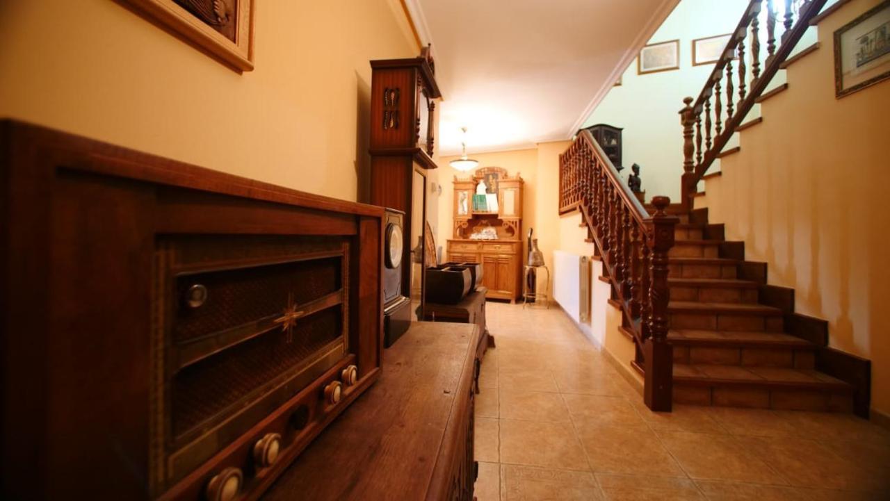 Casa Rural Plaza Vieja Saldana Bagian luar foto